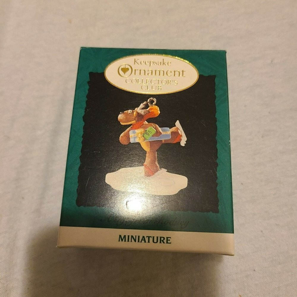 Hallmark Keepsake 1995 " A Gift From Rodney " Moose Miniature Christmas Ornament